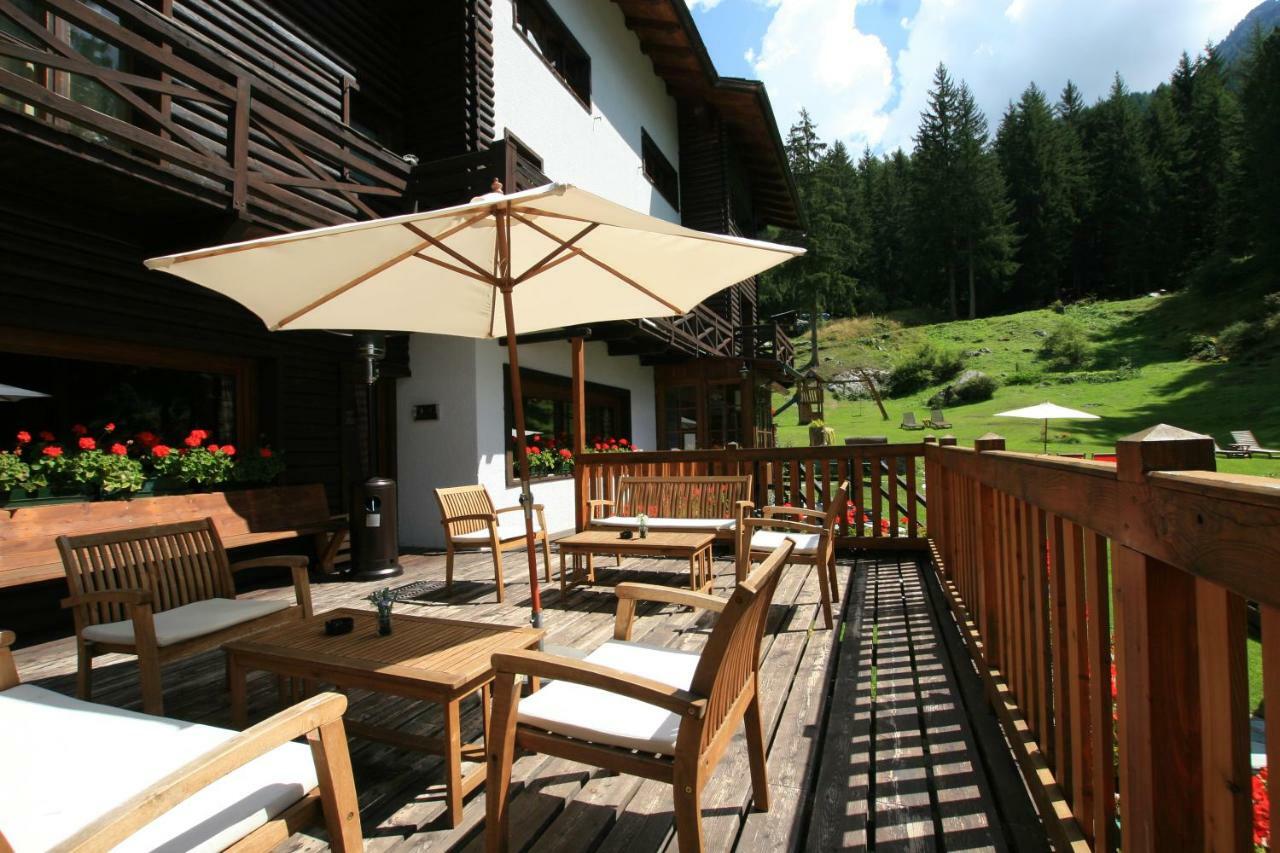 Albergo Villa Anna Maria Champoluc Exterior photo