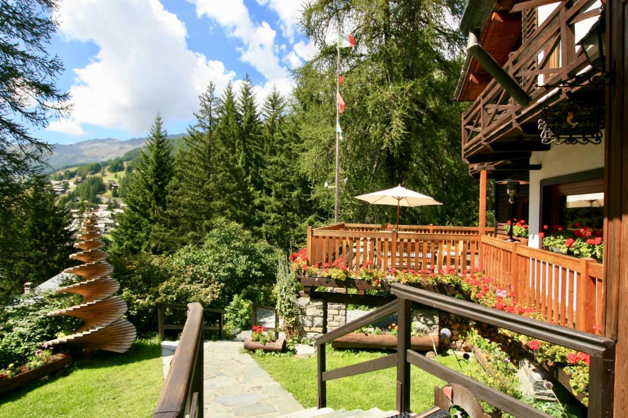 Albergo Villa Anna Maria Champoluc Exterior photo